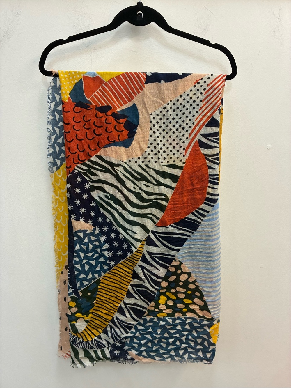 Bimba y Lola Dinosaur Large 55”/53” Scarf Wrap Sarong - Picture 5 of 7